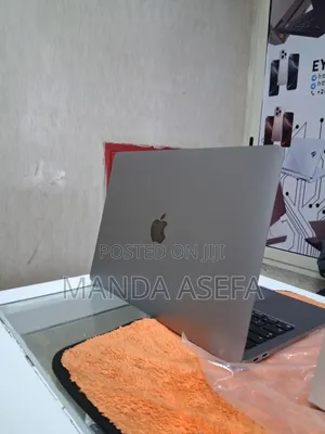 New Laptop Apple MacBook Air 8GB Apple M1 SSD 256GB