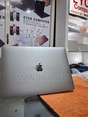 New Laptop Apple MacBook Air 8GB Apple M1 SSD 256GB