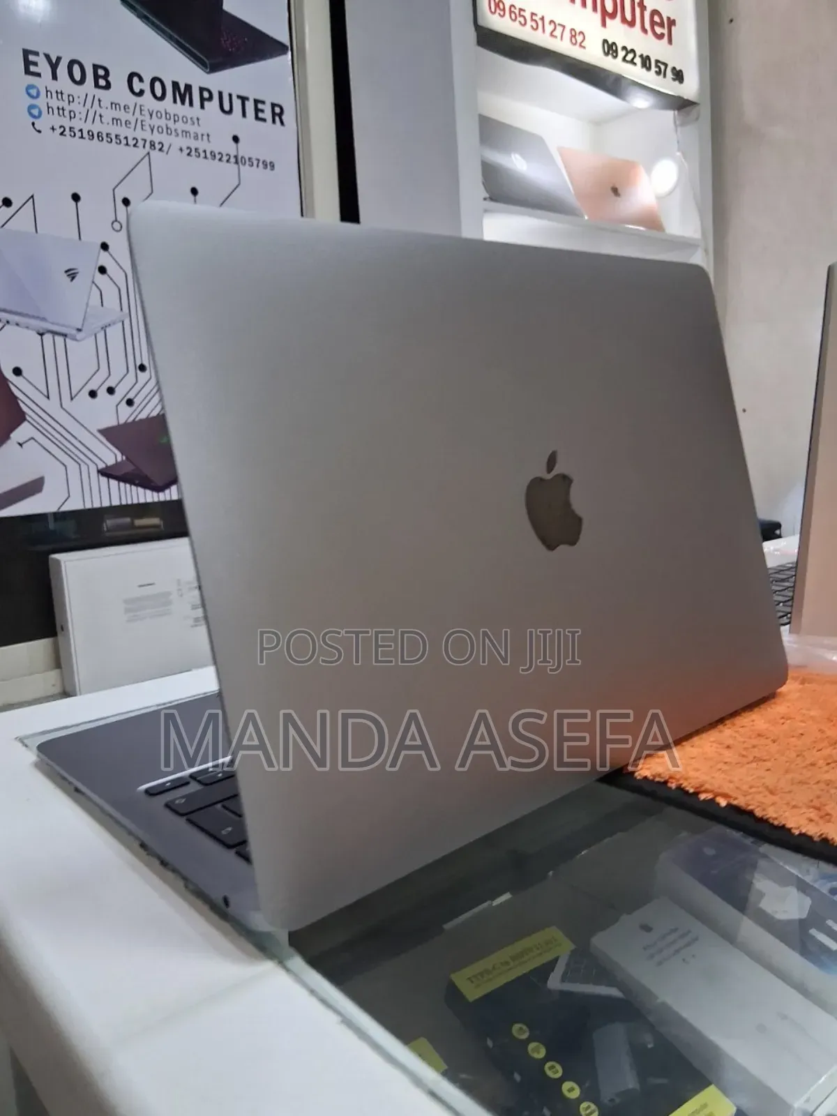 New Laptop Apple MacBook Air 8GB Apple M1 SSD 256GB