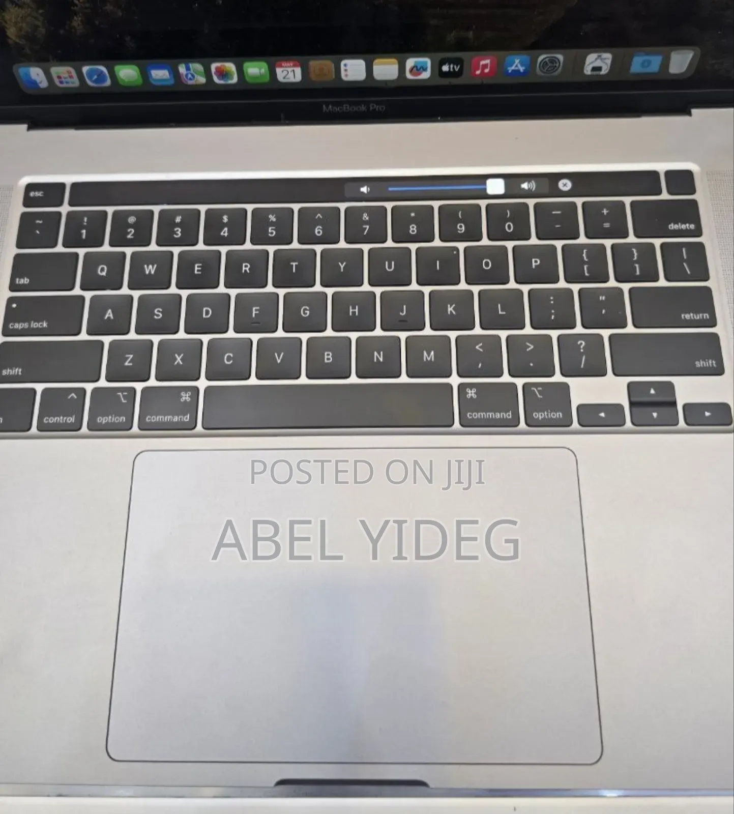 New Laptop Apple MacBook Pro 2019 16GB Intel Core I9 SSD 1T