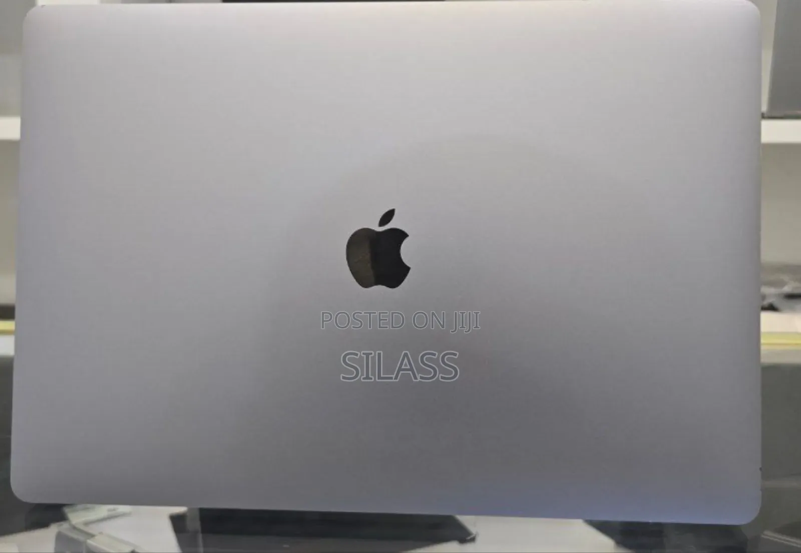 New Laptop Apple MacBook Pro 2019 16GB Intel Core i9 SSD 1T