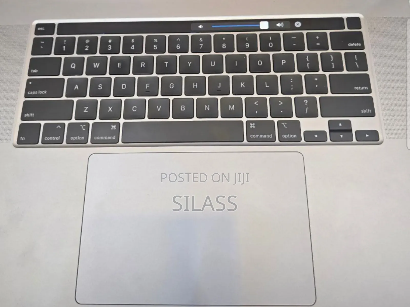 New Laptop Apple MacBook Pro 2019 16GB Intel Core i9 SSD 1T