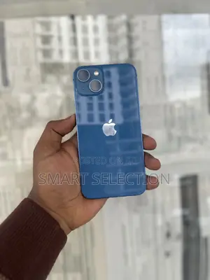 Photo - Apple iPhone 13 128 GB Blue