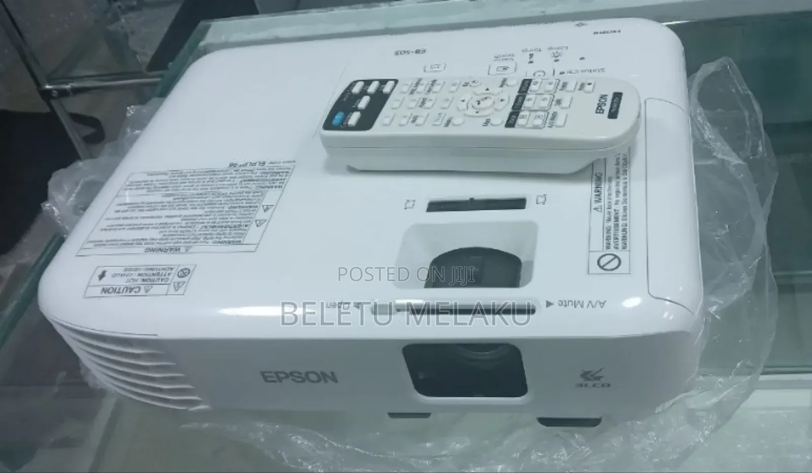 Epson Projector With Remote Model Name: Eb-S05 Hardwar