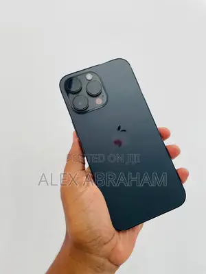 Photo - Apple iPhone 14 Pro Max 256 GB Black