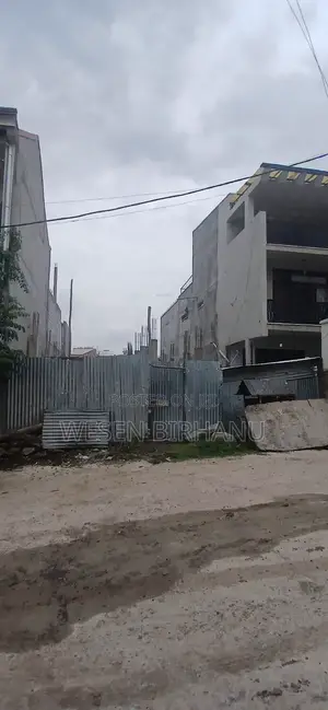 Photo - 8bdrm House in የ ግል ቤት, Addis Ketema for sale