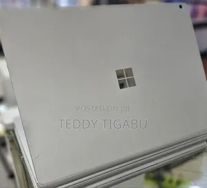 New Laptop Microsoft Surface Book 3 16GB Intel Core I7 SSD 256GB