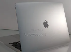 New Laptop Apple MacBook 8GB Intel Core I5 SSD 256GB