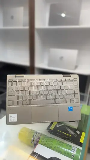 New Laptop HP Envy X360 8GB Intel Core i5 SSD 512GB