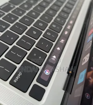 New Laptop Apple MacBook Pro 8GB Intel Core I5 SSD 256GB