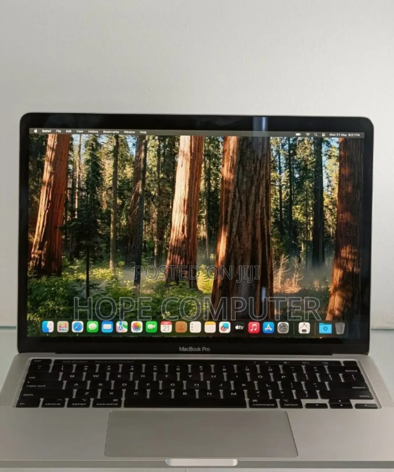 New Laptop Apple MacBook Pro 2020 8GB Intel Core I5 SSD 256GB