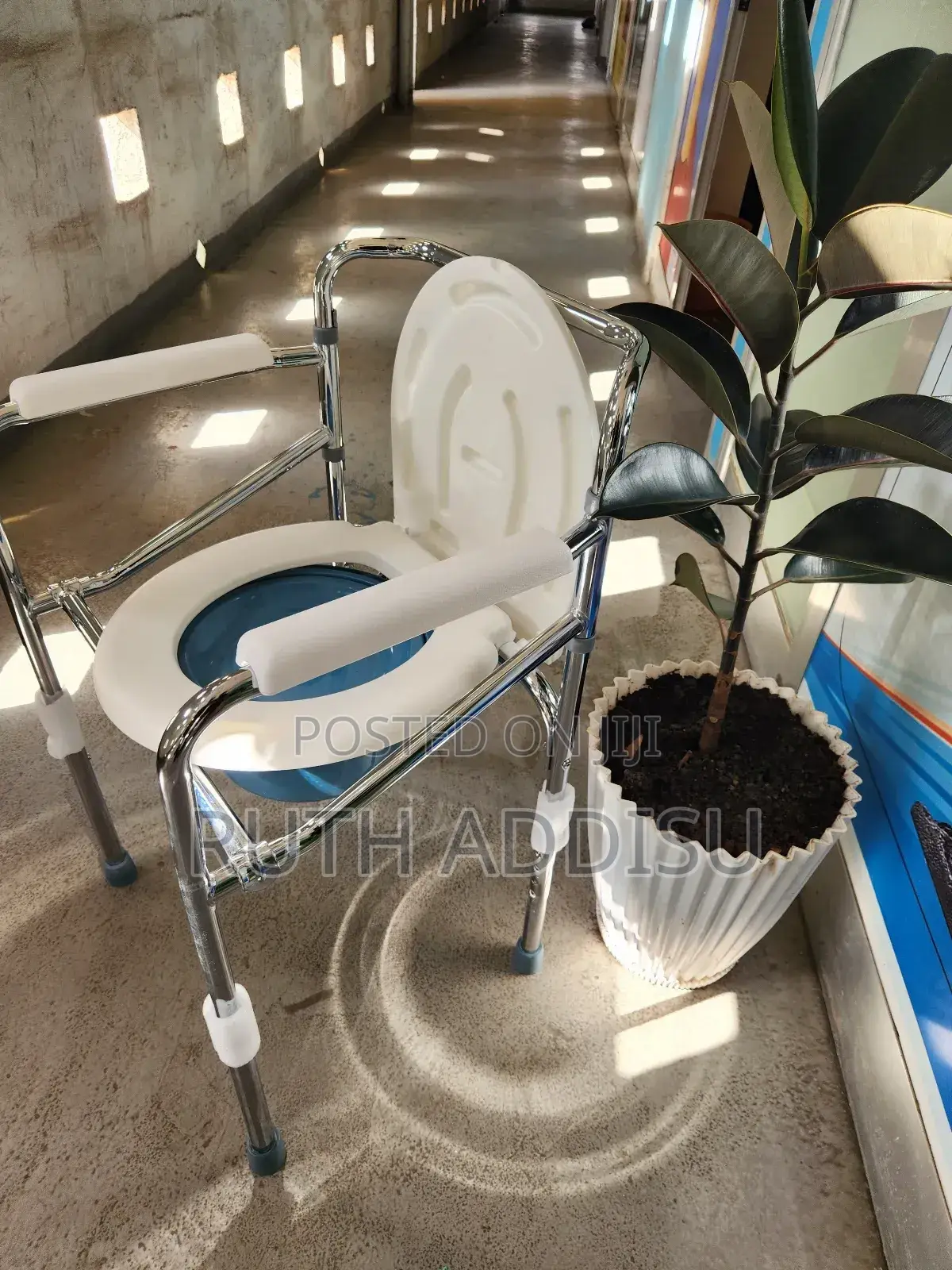 Commode Chair想到bed Side Toilet Chair來的commode Chair New