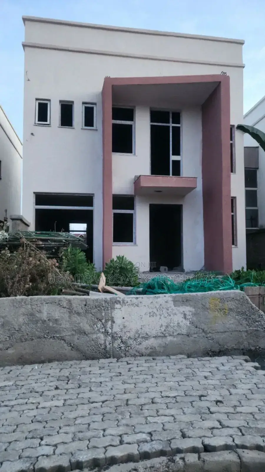 6bdrm House in Legetafo, Oromia-Finfinne for sale