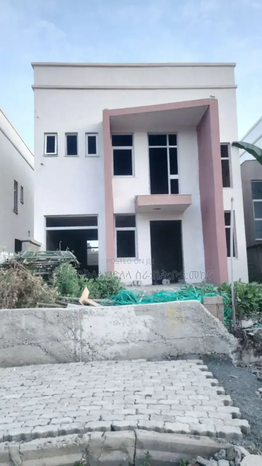 6bdrm House in Legetafo, Oromia-Finfinne for sale