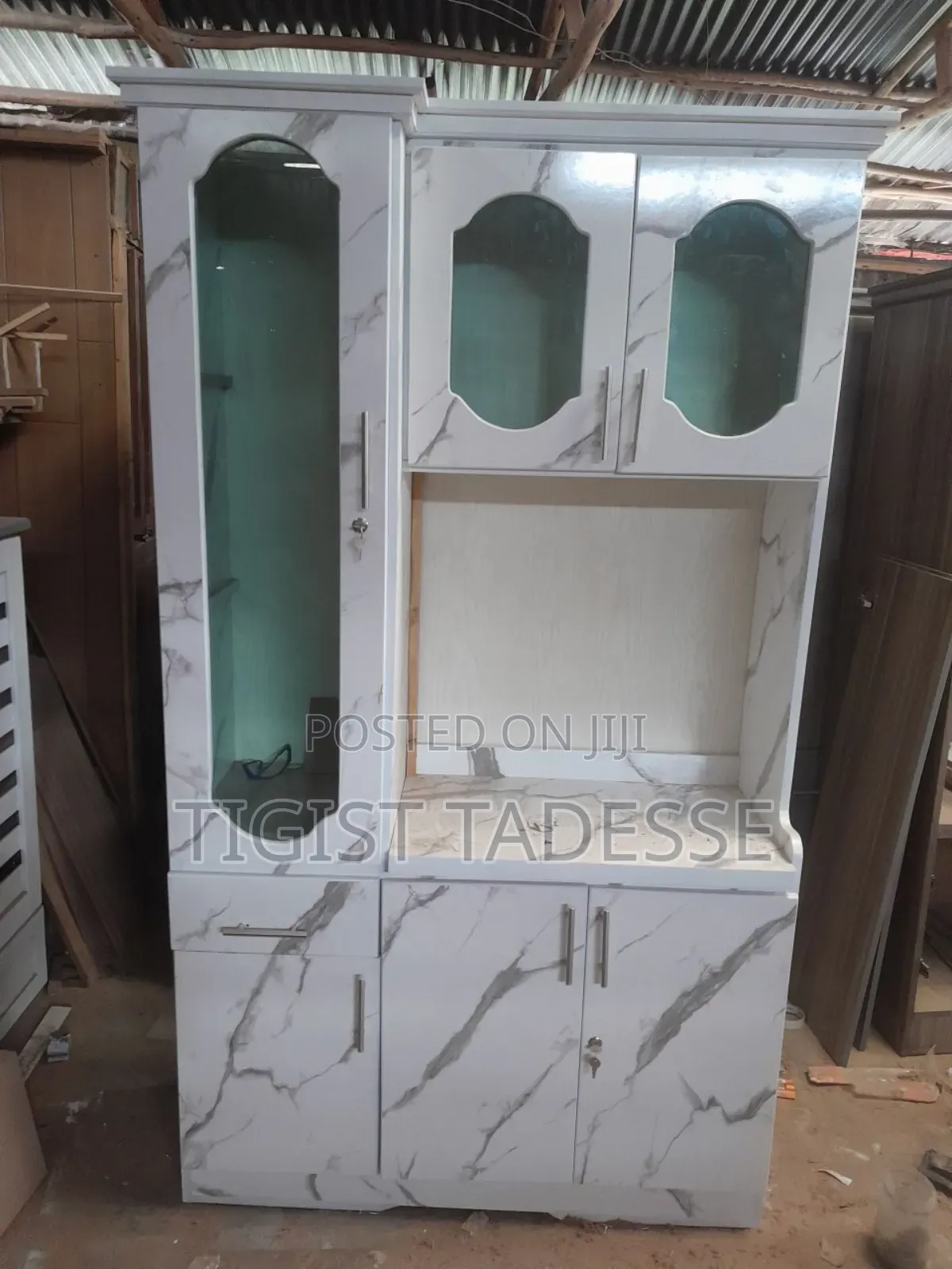 Kitchen Cabinet በፀዴ ዲዛይን በላምኔት 120*200cm