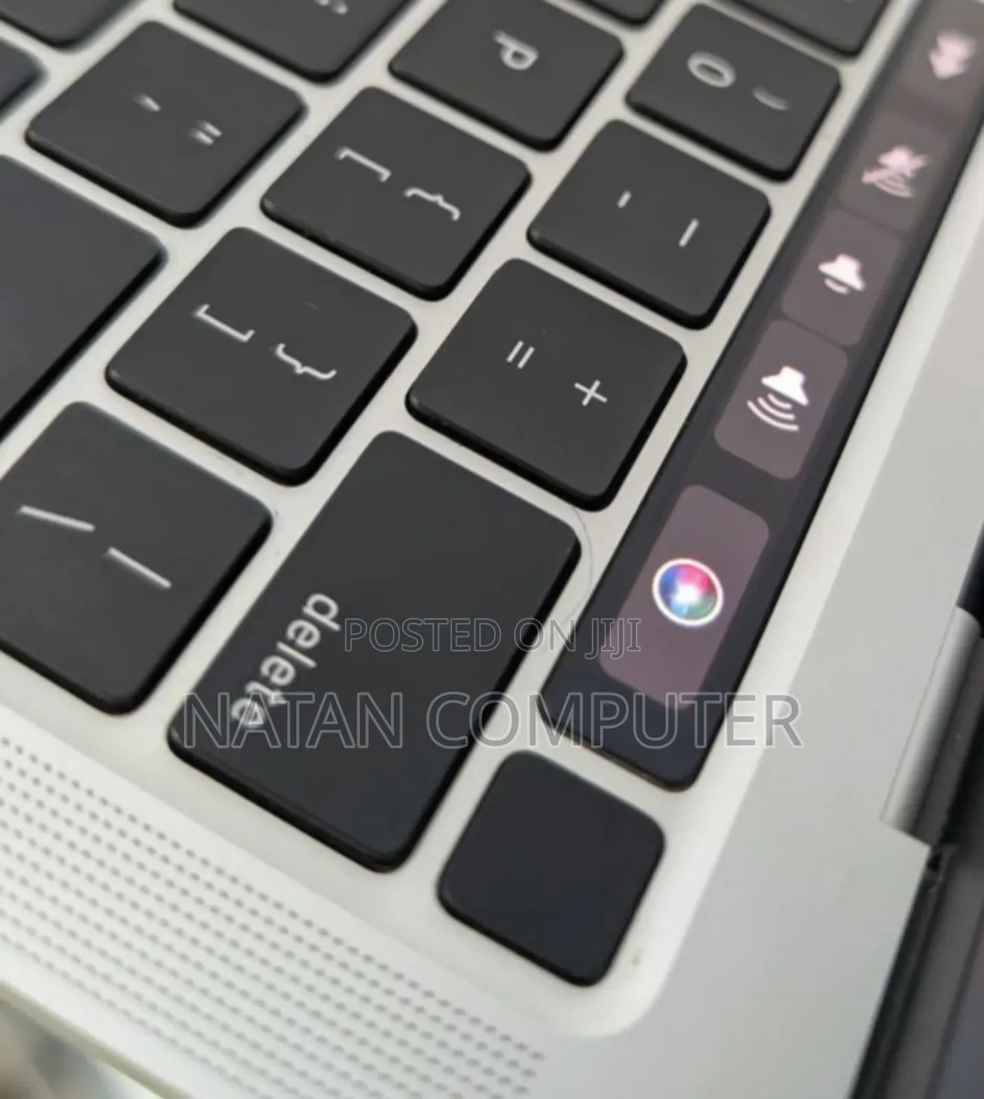 New Laptop Apple MacBook Pro 2020 8GB Intel Core I5 SSD 256GB