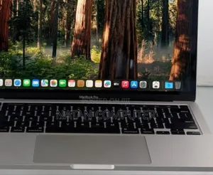 New Laptop Apple MacBook Pro 2020 8GB Intel Core I5 SSD 256GB