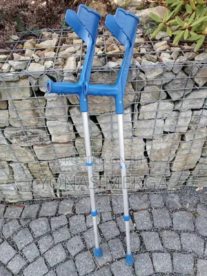 Photo - Elbow Crutches Elbow Sticks for Walking Supports(15kg Gry)