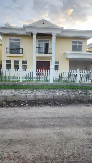 Furnished 6bdrm House in Ccd Real State, Oromia-Finfinne for sale