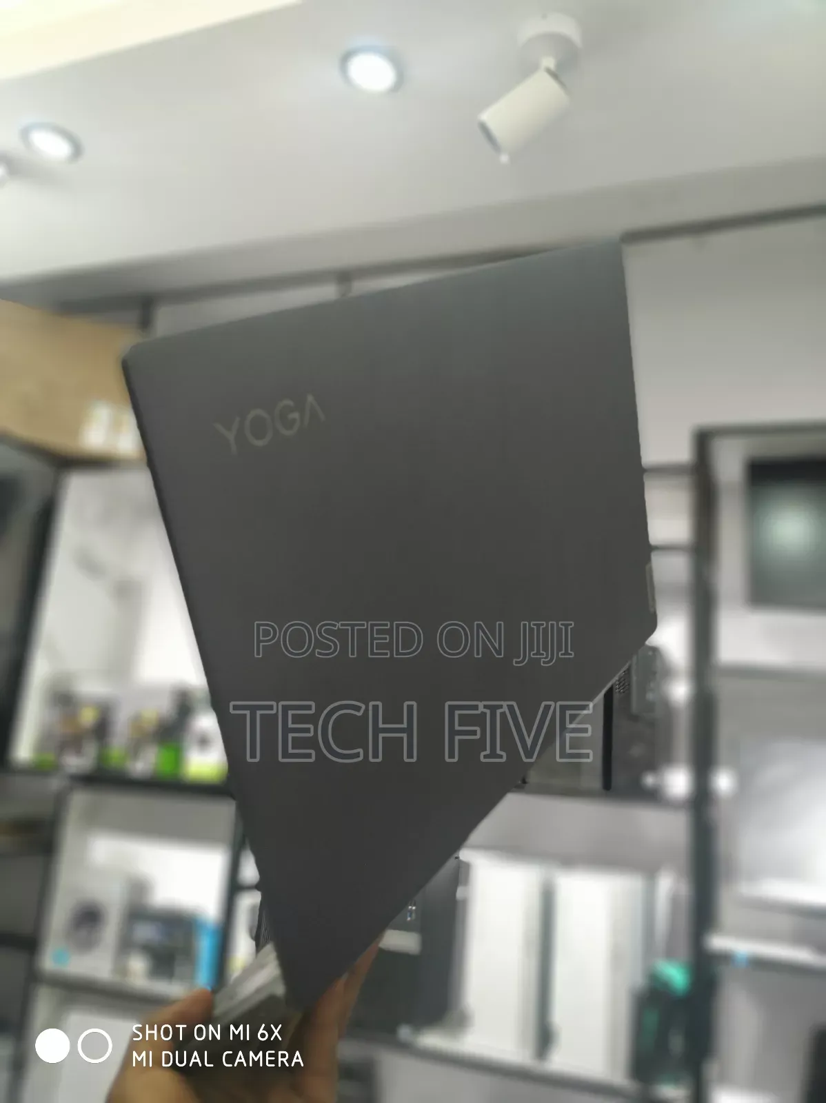 New Laptop Lenovo Yoga C740 16GB Intel Core I5 SSD 512GB