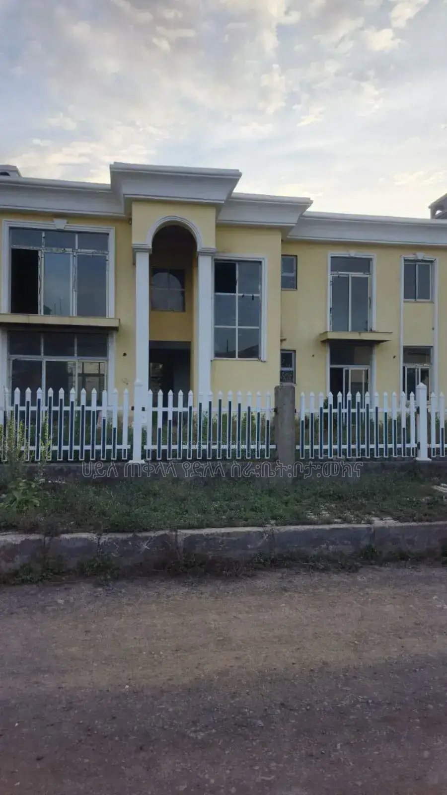 5bdrm House in Ccd Real State, Oromia-Finfinne for sale