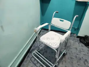 Commode Wheel Chair來源small Wheels Chair對於commode Wheel Chair