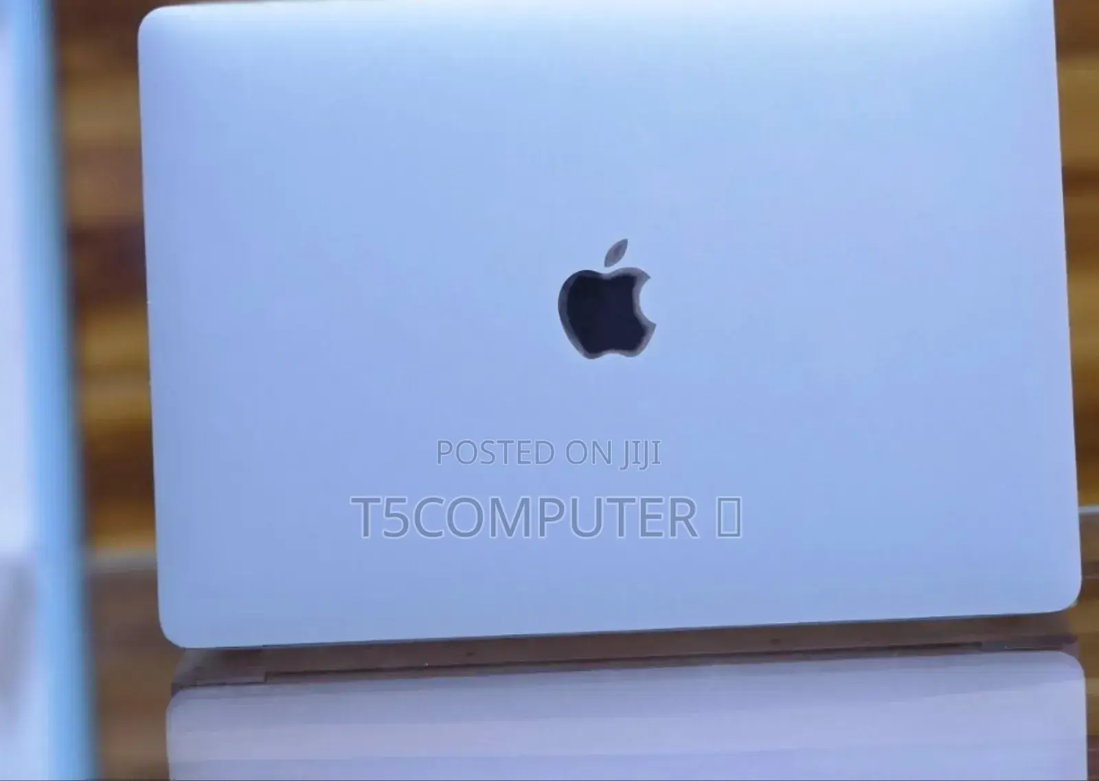 New Laptop Apple MacBook Pro M1 8GB Intel Core I5 SSD 256GB