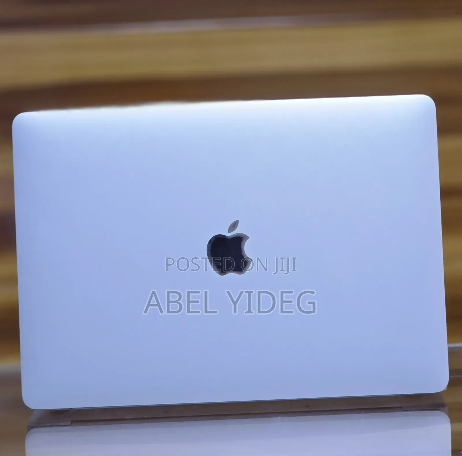 New Laptop Apple MacBook Pro 8GB Intel Core I5 SSD 256GB