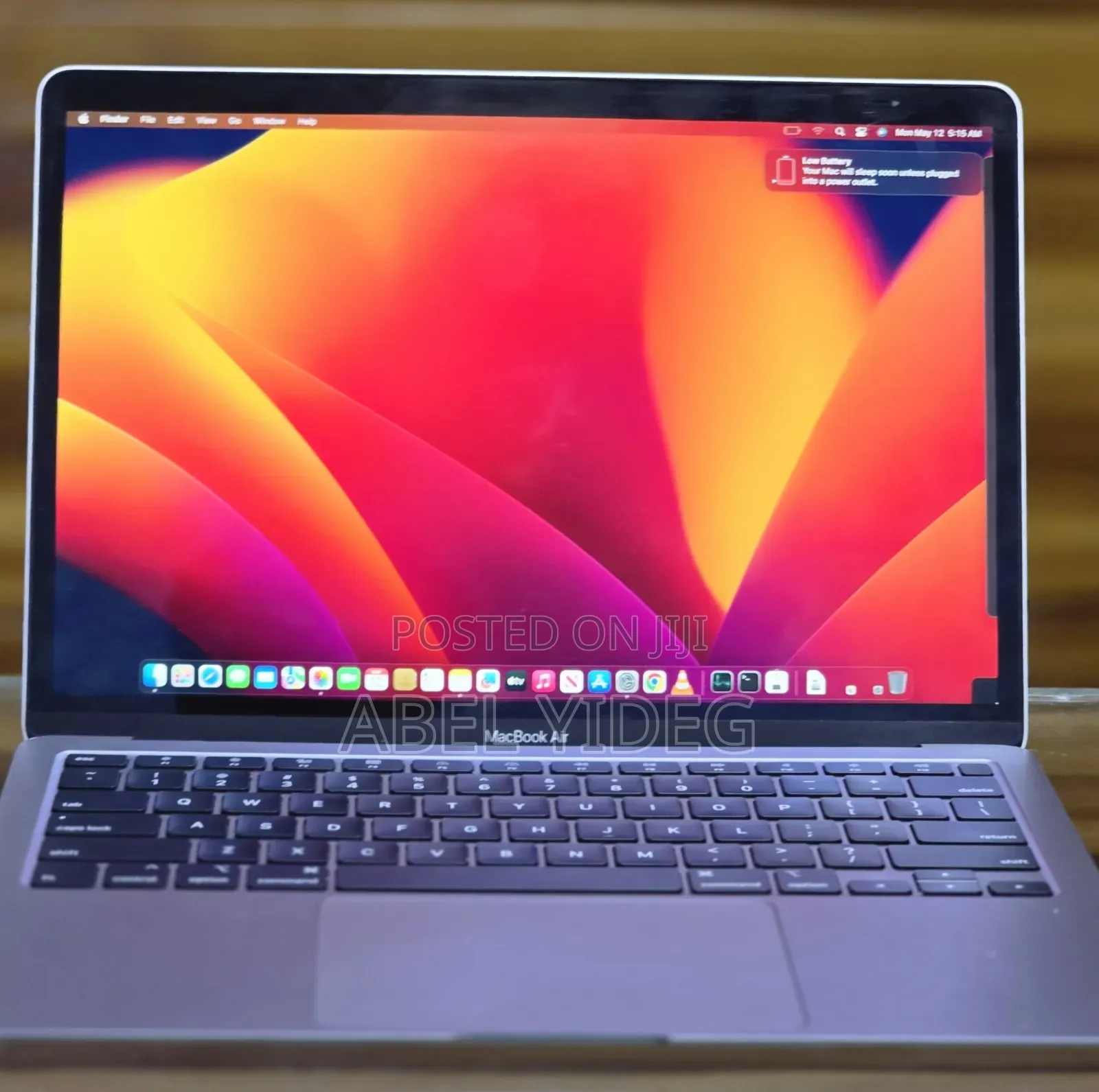 New Laptop Apple MacBook Pro 8GB Intel Core I5 SSD 256GB