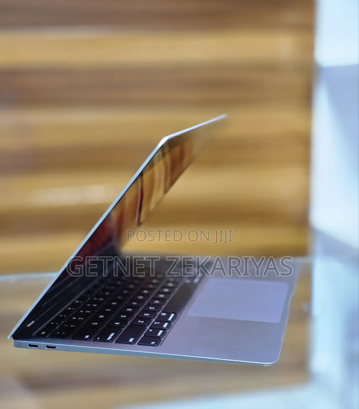 New Laptop Apple MacBook Air 2020 8GB Intel Core I5 SSD 256GB