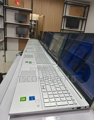 New Laptop HP 16GB Intel Core I5 SSD 512GB