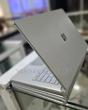 Photo - New Laptop Microsoft Surface Book 2 16GB Intel Core I7 SSD 256GB