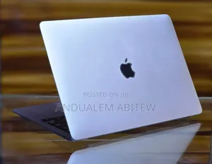 New Laptop Apple MacBook Air 2020 8GB Intel Core I5 SSD 256GB