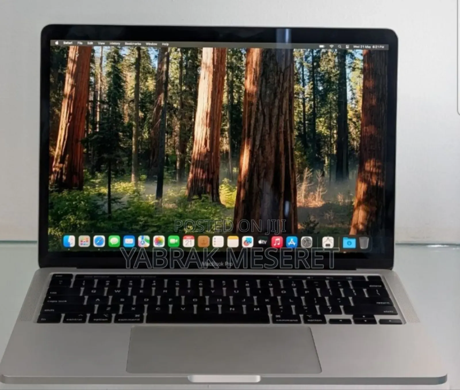 New Laptop Apple MacBook Pro 2020 8GB Intel Core I5 SSD 256GB