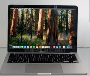 New Laptop Apple MacBook Pro 2020 8GB Intel Core I5 SSD 256GB