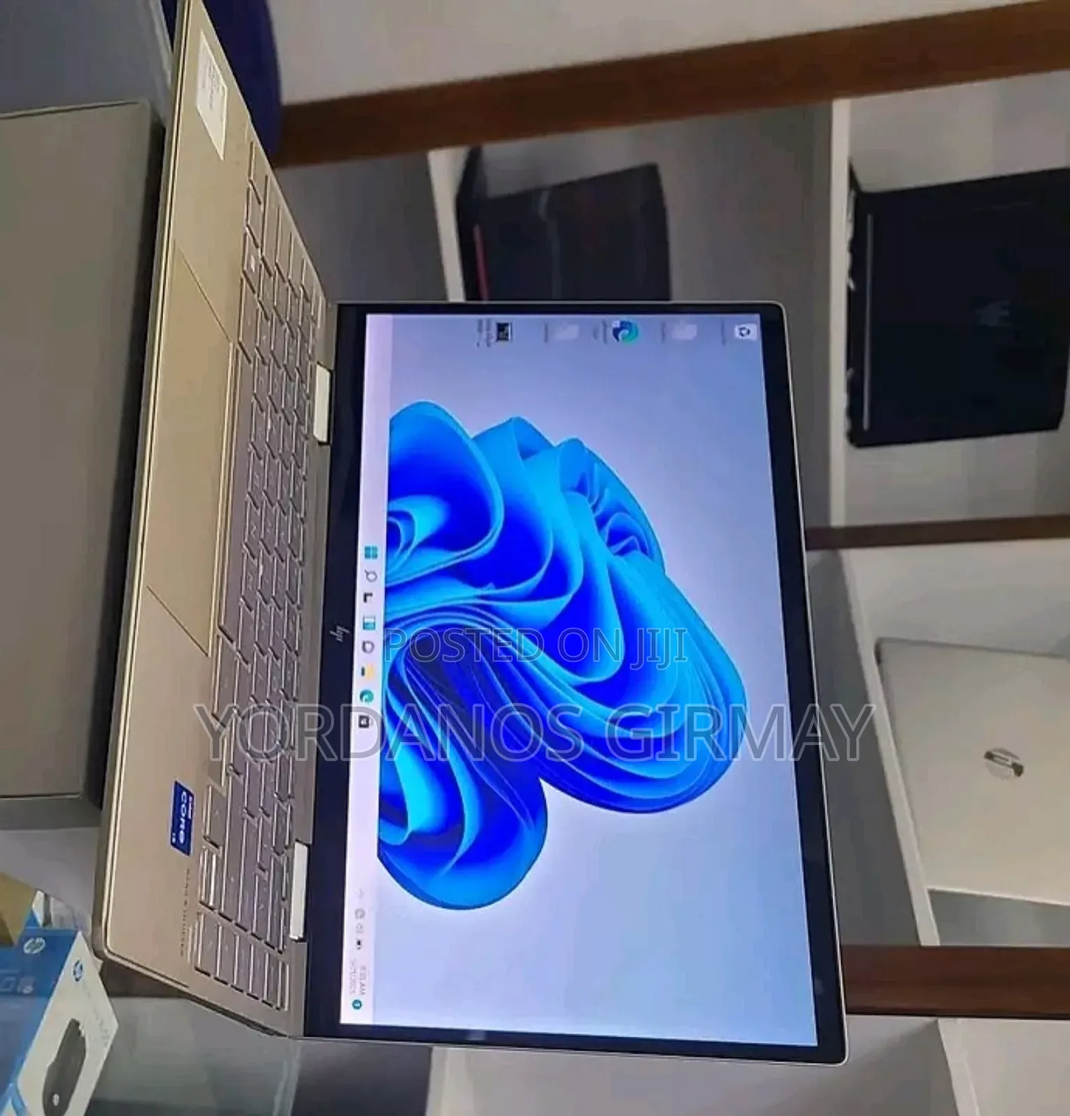 New Laptop HP Envy X360 8GB Intel Core I5 SSD 512GB