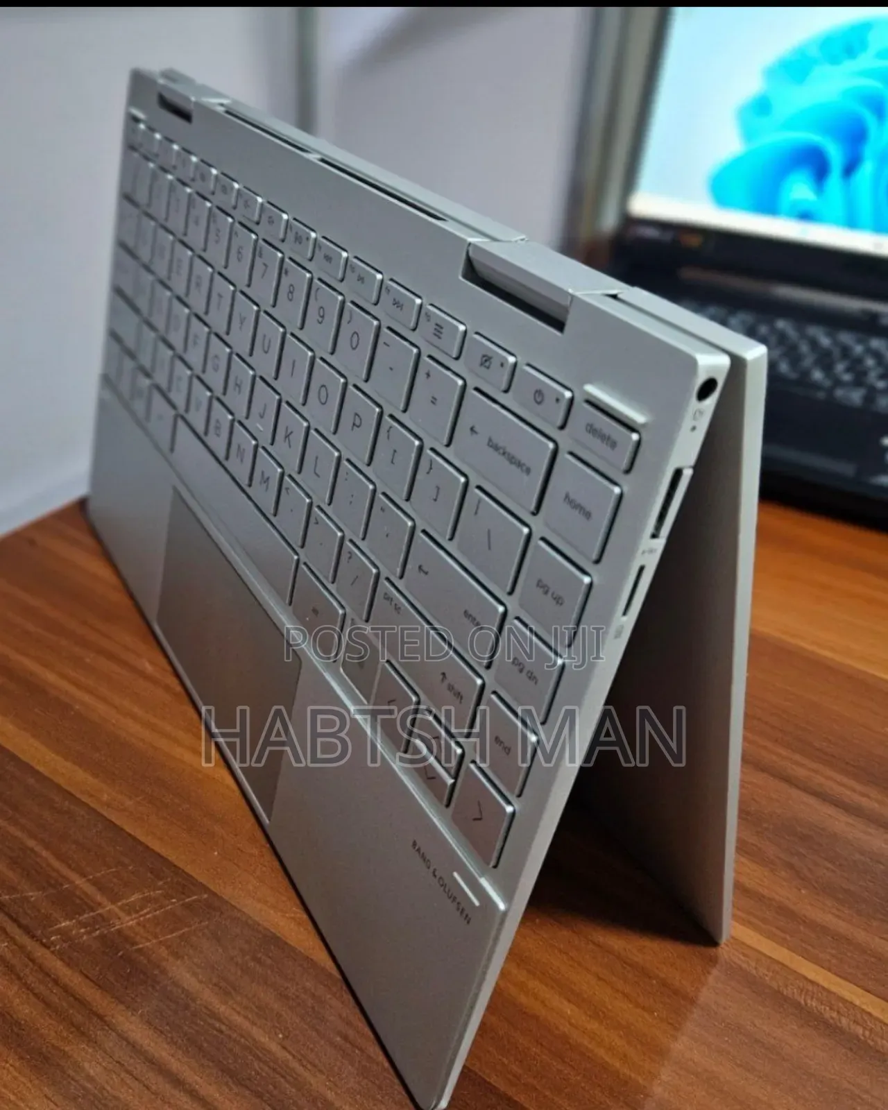 New Laptop HP Envy X360 8GB Intel Core I7 SSD 512GB