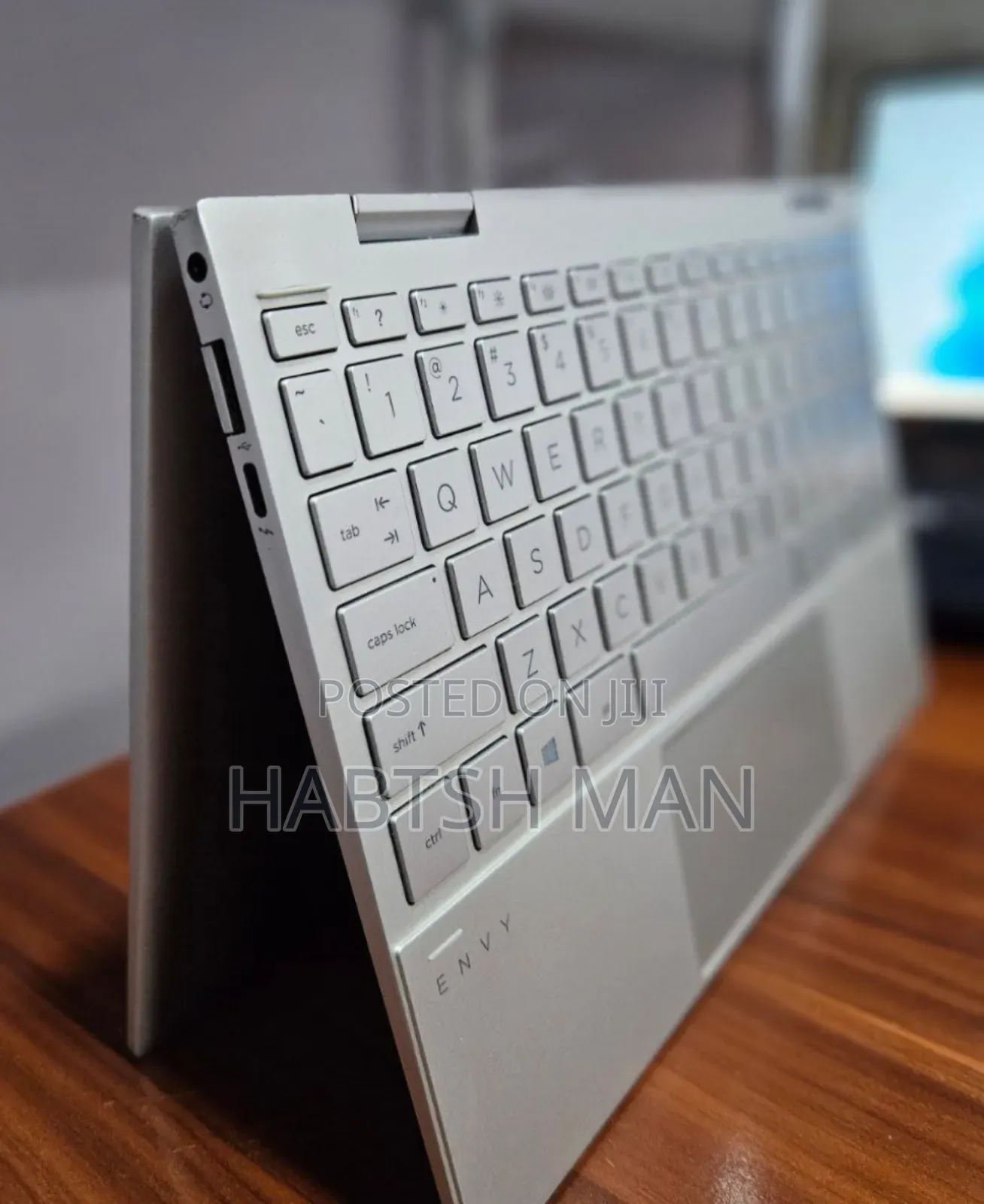 New Laptop HP Envy X360 8GB Intel Core I7 SSD 512GB