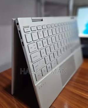 New Laptop HP Envy X360 8GB Intel Core I7 SSD 512GB