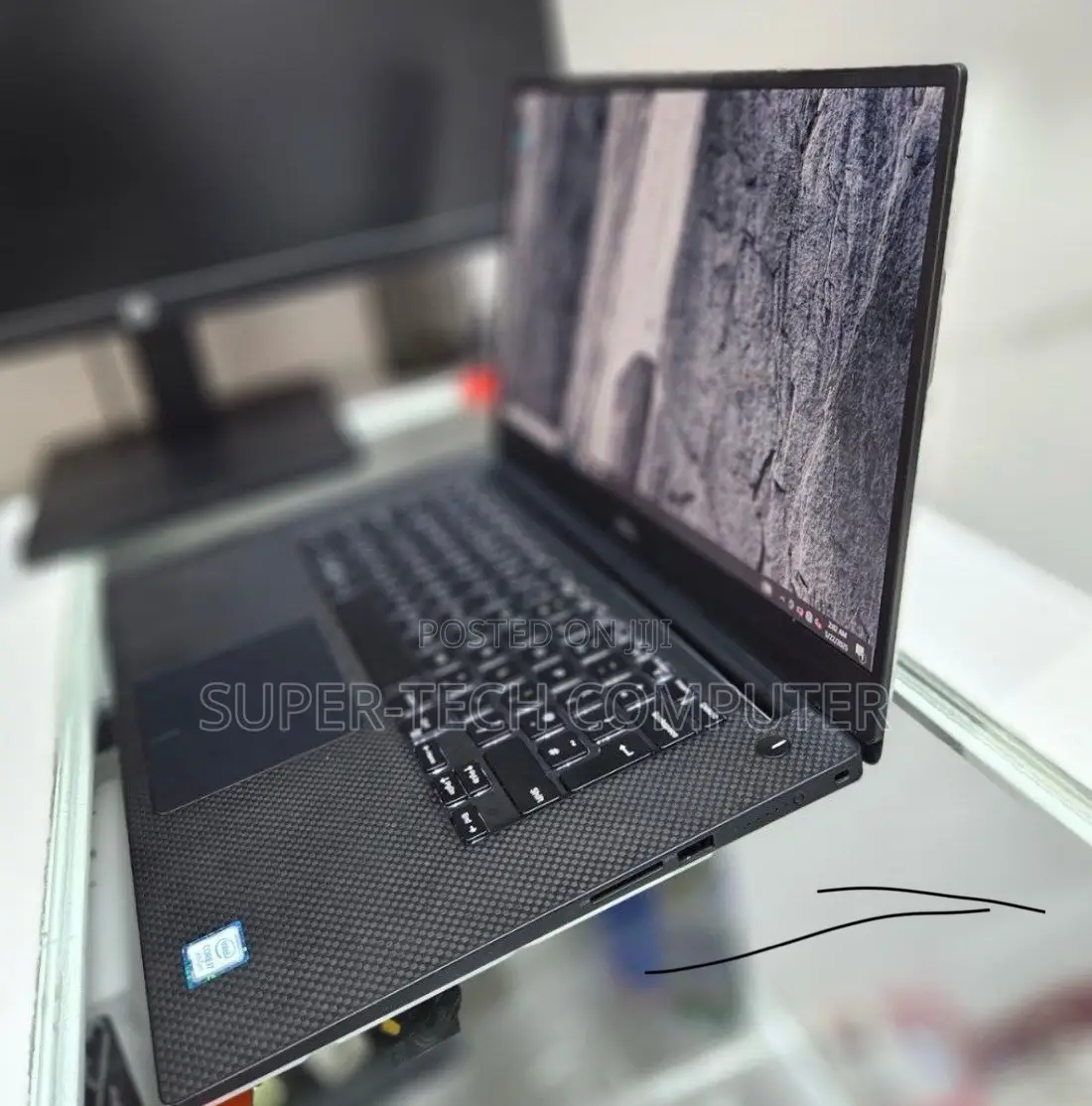 New Laptop Dell Precision 15 5540 32GB Intel Core I7 SSD 512GB