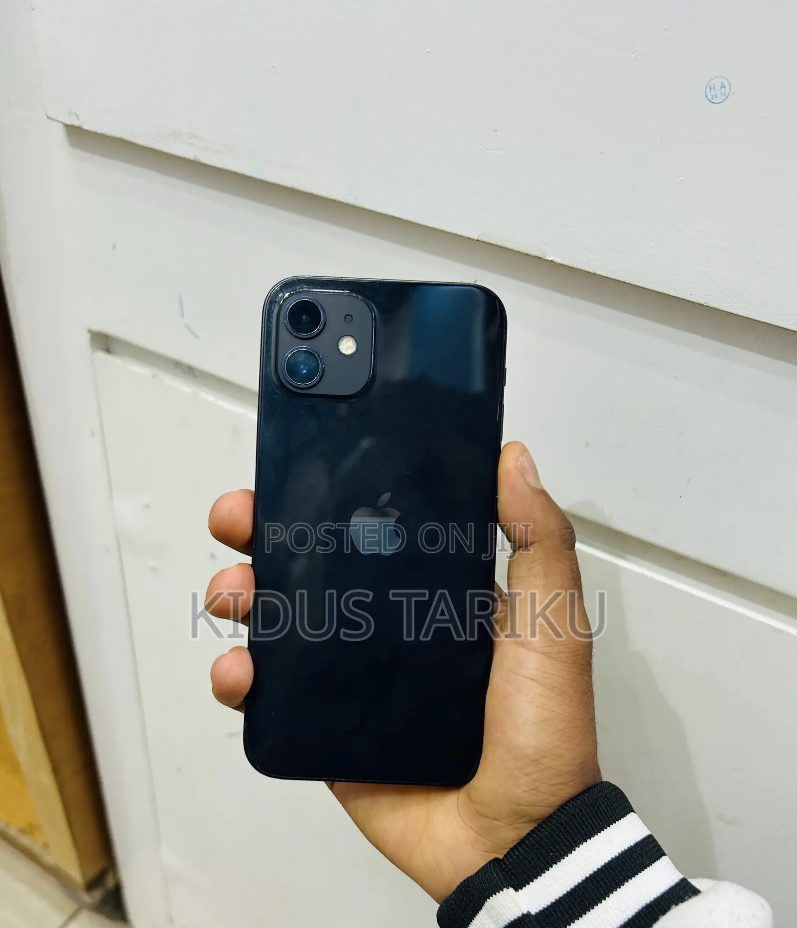 Apple iPhone 12 64 GB Black