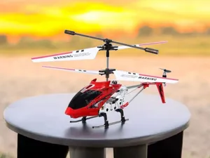 የ ሕፃናት Helicopter With Controller