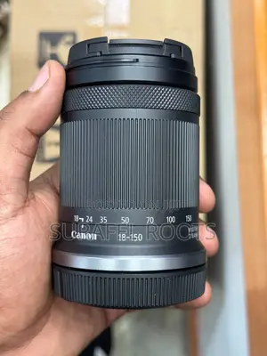 Photo - Canon Rf 18-150mm