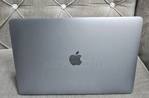 New Laptop Apple MacBook Pro 2017 16GB Intel Core I5 SSD 256GB