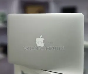 New Laptop Apple MacBook Pro 2017 8GB Intel Core I5 SSD 128GB