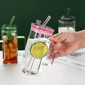 Modern Square Glass Sipper Tumbler With Straw