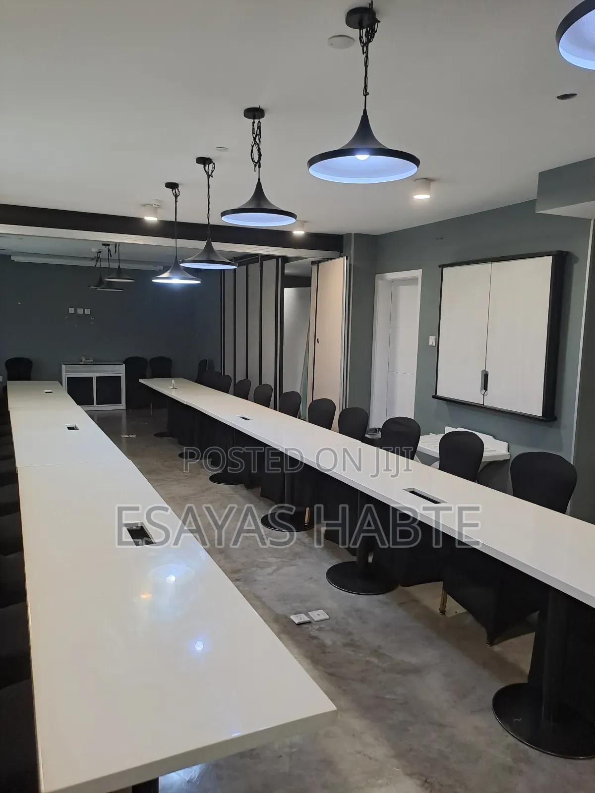 Office for Rental at Bole