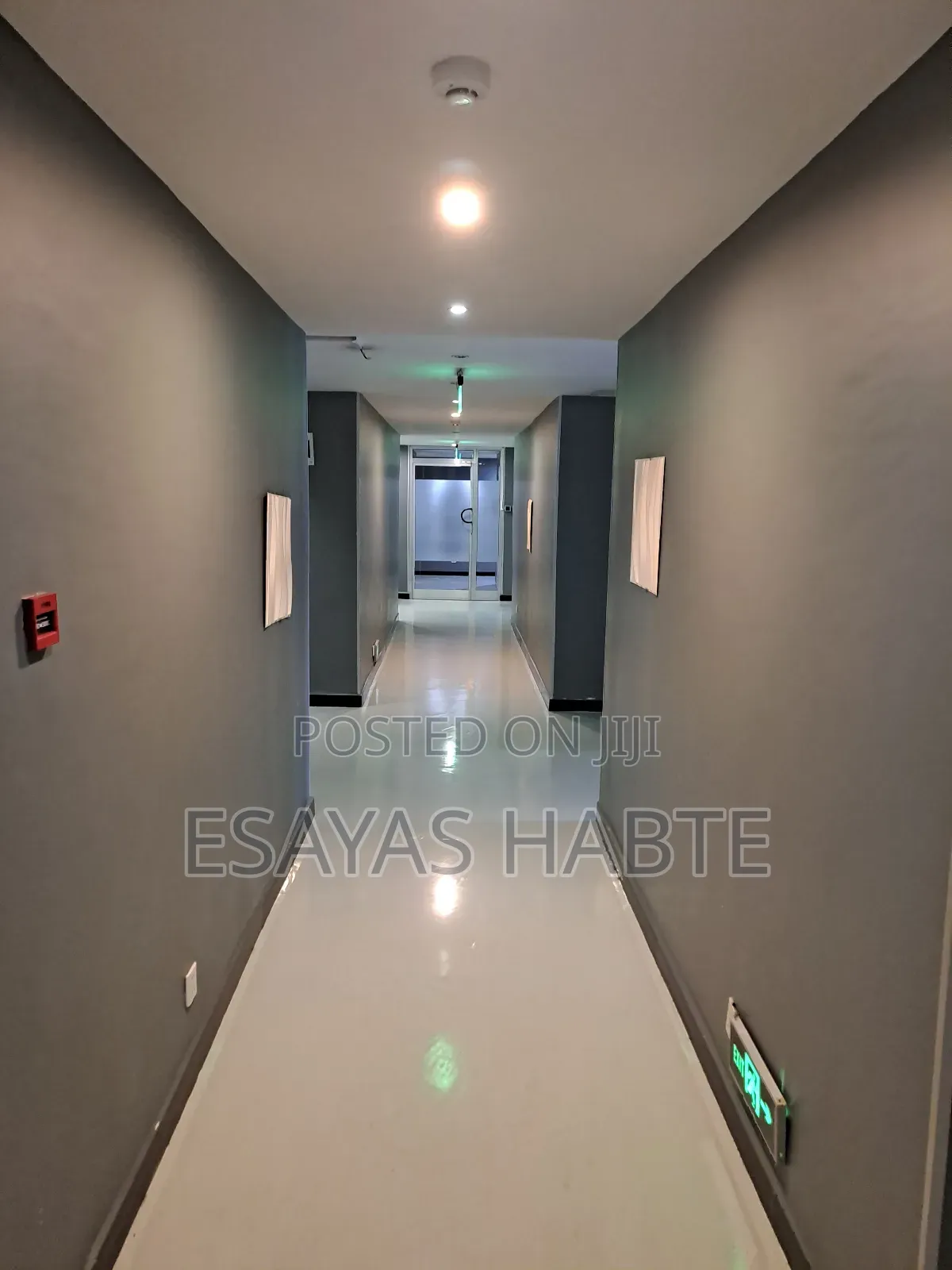 Office for Rental at Bole