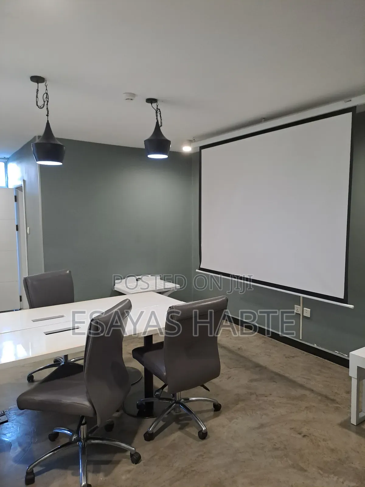 Office for Rental at Bole