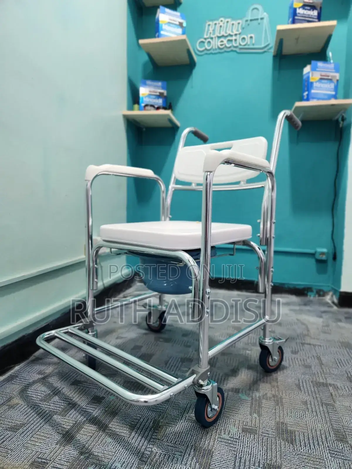 Commode Mini Wheel Chair本身commode Removable Popo當地commode